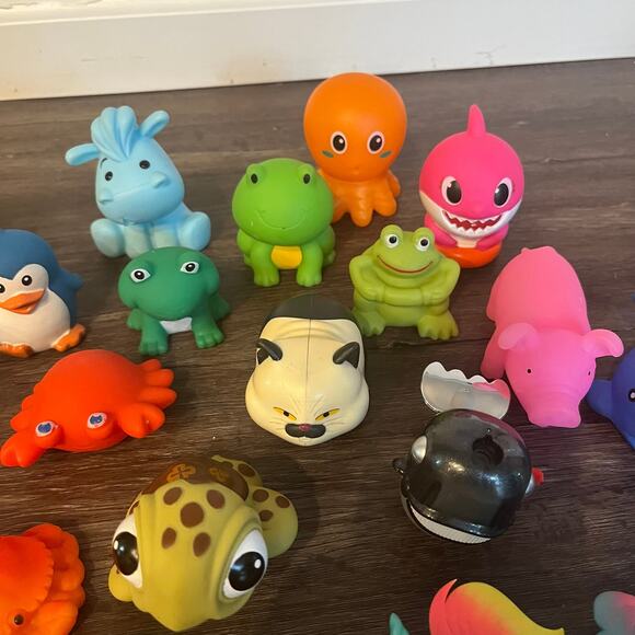 Baby Bath Toy Squirters - Picture 4 of 5